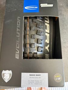Pneus neuf Schwalbe 29  - 1