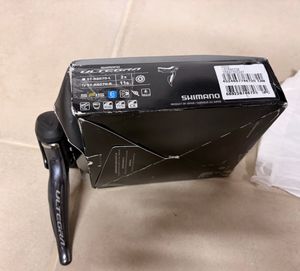 Levier droit shimano ultegra 8070 Di2 disc neuf  - 1