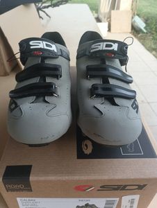 Chaussures route - 1