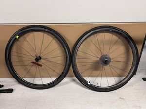 Vend paire de roue en carbone - 1
