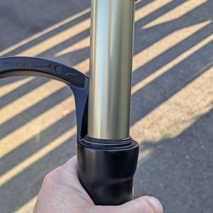 Fourche SUNTOUR Axon 100mm non boost - 1