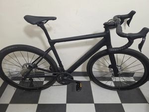 Canyon Endurace CF 8 Di2 en carbone taille S - 1