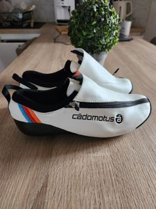 Cadomotus triathlon taille 42 neuves - 1
