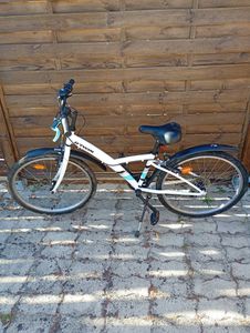 Vélo B'Twin 24 pouces 6 vitesses - Équipé garde-bo... - 1