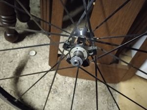 Roue arrière Mavic  - 1