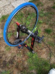 home trainer Elite volare mag+ roue dt swiss - 1
