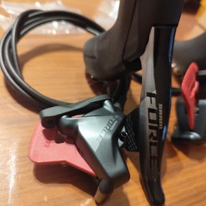 Paire de freins SRAM FORCE AXS neufs - 1