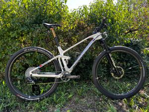 VTT MONDRAKER F-PODIUM RR - 1