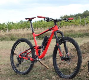 Vtt tout suspendu giant  - 1