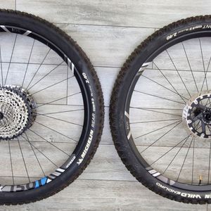 Dt swiss spline hx 1501 29  - 1