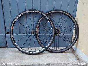 Roues Campagnolo Shamal ultra à pneus, vélo route ... - 1