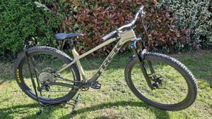 TREK ROSCOE 9 - 1