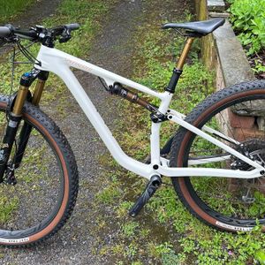 SPECIALIZED EPIC EVO  - 1