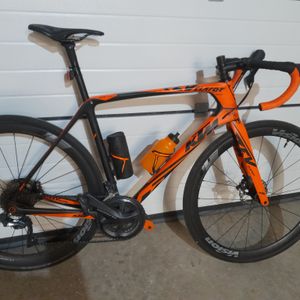 Velo route ktm revelator  - 1