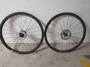 PAIRE DE ROUE DT SWISS CARBONE 1400 SPLINE - 1