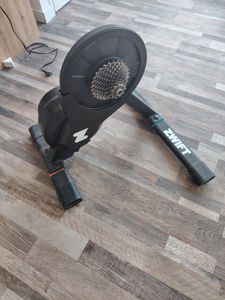 Home trainer zwift hub - 1