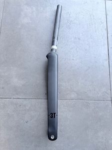 Fourche 3T disc  neuve - 1