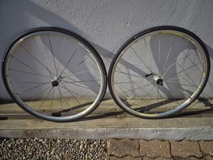 vends roues mavic aksium race - 1