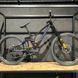 SPECIALIZED DEMO 8 RACE - 1