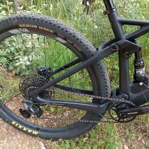 MEGAMO TRACK 2022 carbone taille M - 1