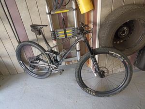 VTT MONDRAKER F-PODIUM DC 2022 - 1