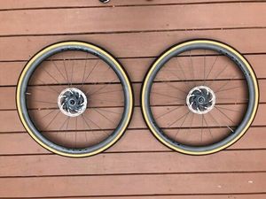 Paire de roues Roval Alpinist CLX I avec rotors et... - 1