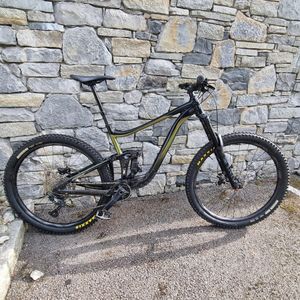 VTT Giant REIGN - 1