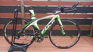 Vélo clm triathlon carbone Fujy quasi neuf révisé ... - 1