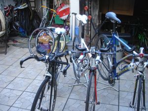 LOT DE 3 VELOS TRIATHLON CONTRE LA MONTRE - 1