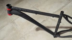 cadre VTT 27.5 taille M - 1