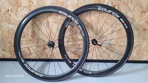 Paires de roues à boyaux  - 1