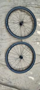 Neuves Paire de roues carbone Novatec r4 - 1