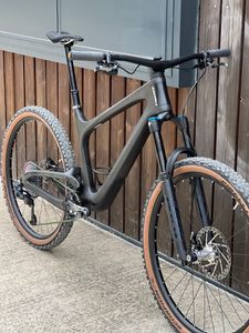 VTT Bold Linkin 150 - 1