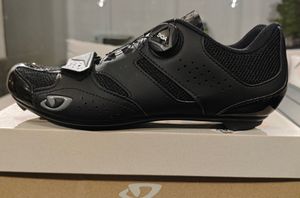 Chaussures Giro T42 port offert  - 1