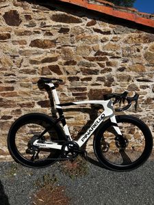 Pinarello dogma F générique  - 1