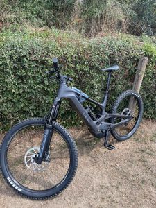 VTT électrique canyon torque on cf7 - 1