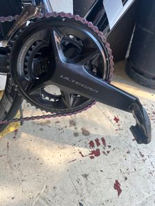 Pédalier Shimano Ultegra R8100 12v - 1