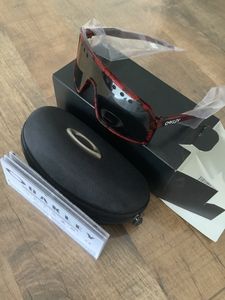Lunettes oakley sutro - 1