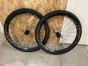 Roues Zipp 1zero Hitop S carbone - 1