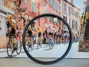 Pneu de route Schwalbe Marathon Plus - 1