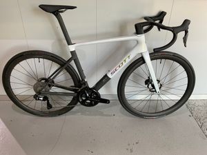 SCOTT ADDICT RC PRO taille M neuf - 1