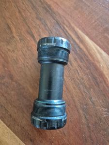 Boîtier de pédalier BB R9100 Dura ace - 1