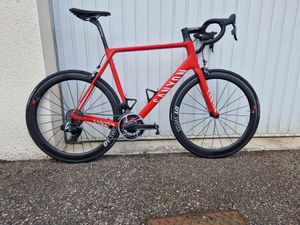 Canyon Ultimate CF SLX (sram red) - 1