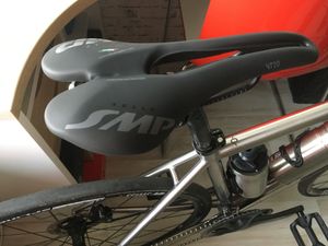 Selle vélo SMP VT20 noire neuve - 1