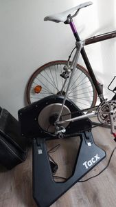 Hile trainer Tacx T2800 Neo - 1