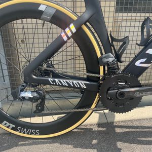 Canyon Aeroad CF SLX 8 Disc etap - 1
