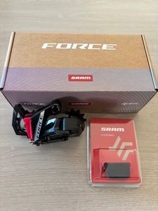 Dérailleur SRAM FORCE AXS 12 V neuf + batterie  - 1