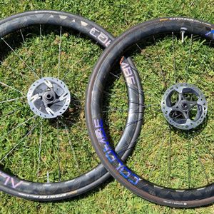 Roue carbone disque DT swiss 32mm - 1