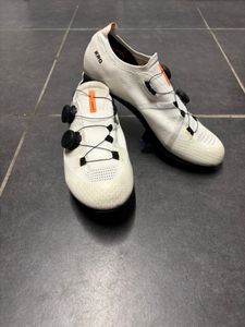 Chaussures DMT - 1