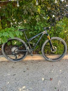 Trek Supercaliber SLR 9.8 XT Di2 – 2e génération –... - 1